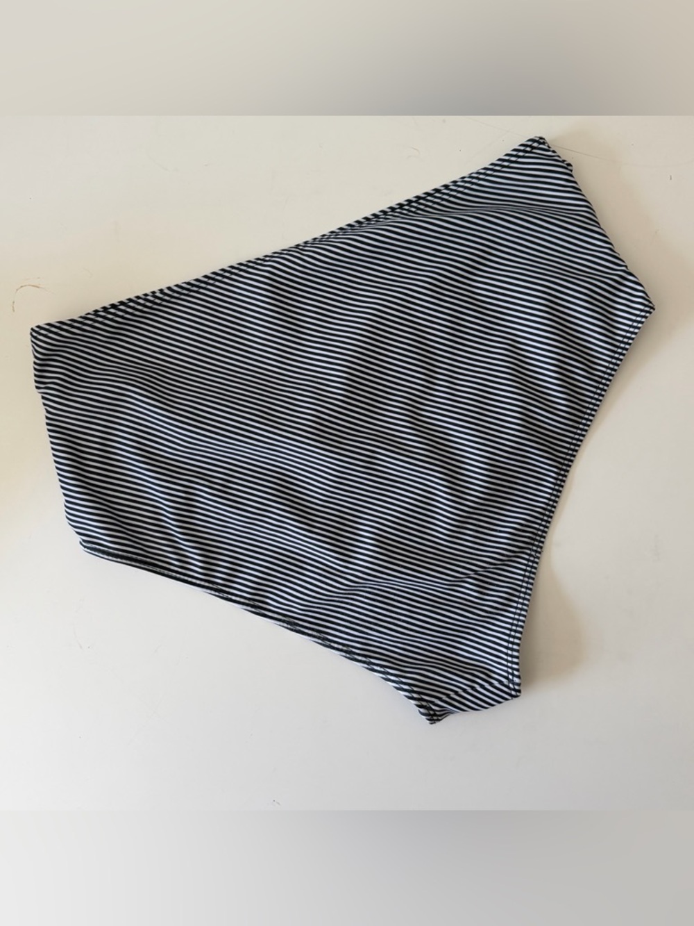 Adisputent Bikini - Picture 7 of 7